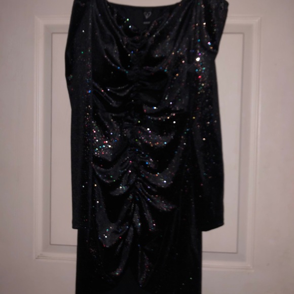 Black Rouched long sleeve dress - Picture 3 of 5